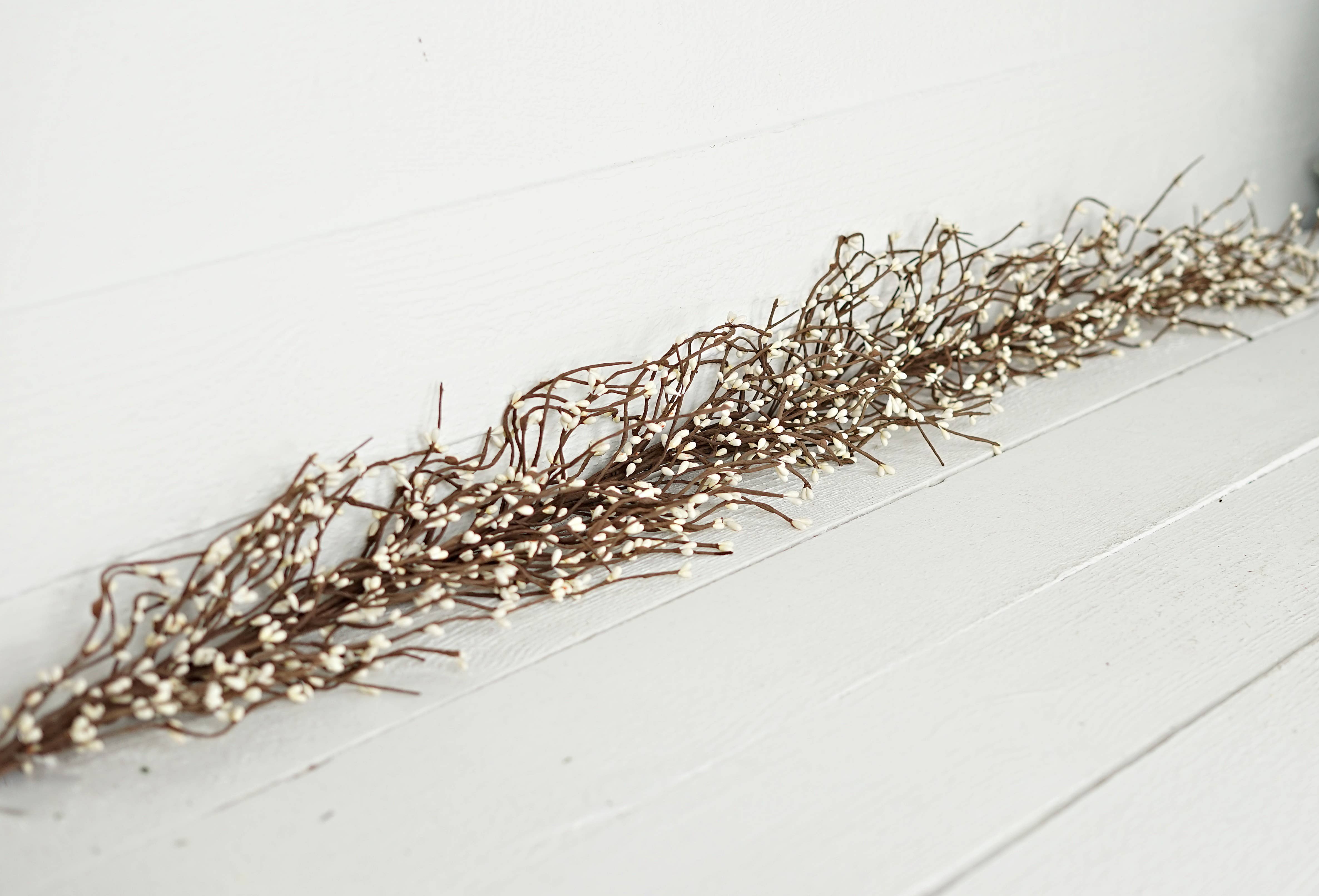 Holiday Depot Inc. - Wholesale Bunting/Garland - ISB13000VAN- 4.5ft Pips Garland-Vanilla-3