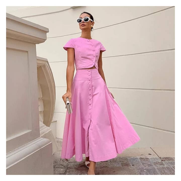 Unifarbenes T-Shirt und A-Linien-Rock Set für den Großhandel von UZ Wholesale Store