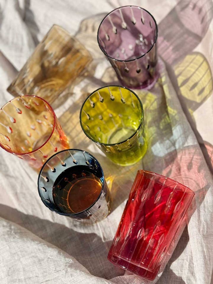 Set di 6 bicchieri da tè Carved Little Drops per la vendita all'ingrosso da parte di Scents and Feel