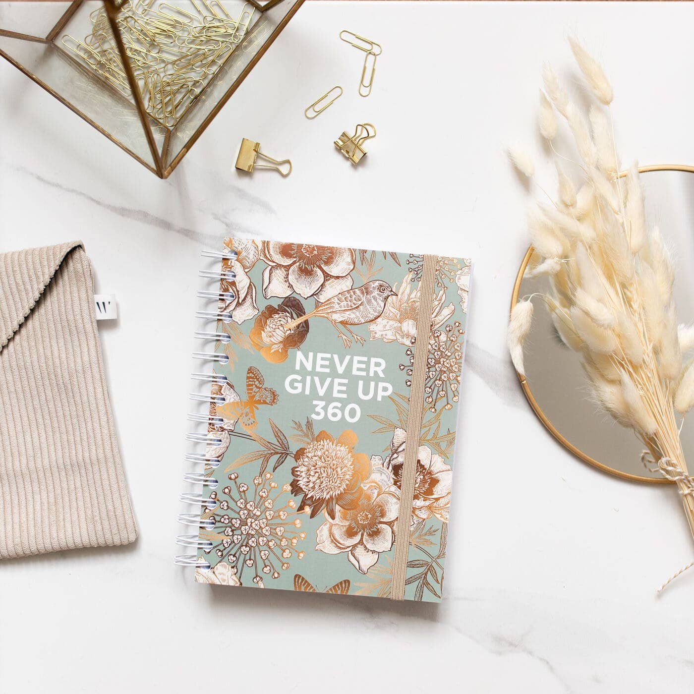 Women Warriors – wholesale Planerare – Never Give Up 360 - Golden Bird daglig planeringskalender1