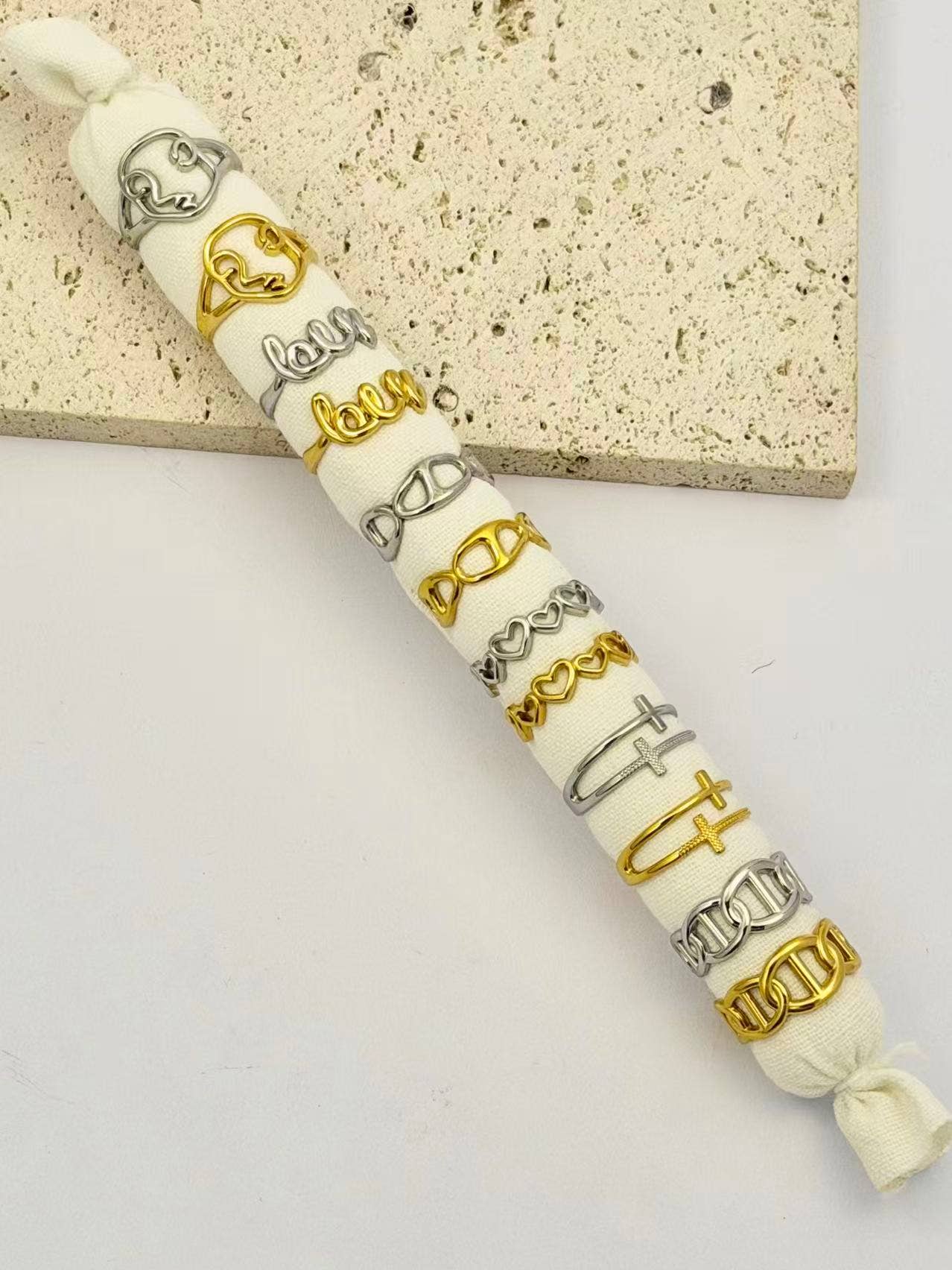 COSMOS - Wholesale Jewellery set - Set of 12 trendy adjustable gold and silver rings on cushion