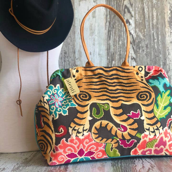 Atenti - Wholesale Tote Bag - Women's - Le Tigre Pioneer Modern Tapestry Doctor Bag w/ Metal Frame1