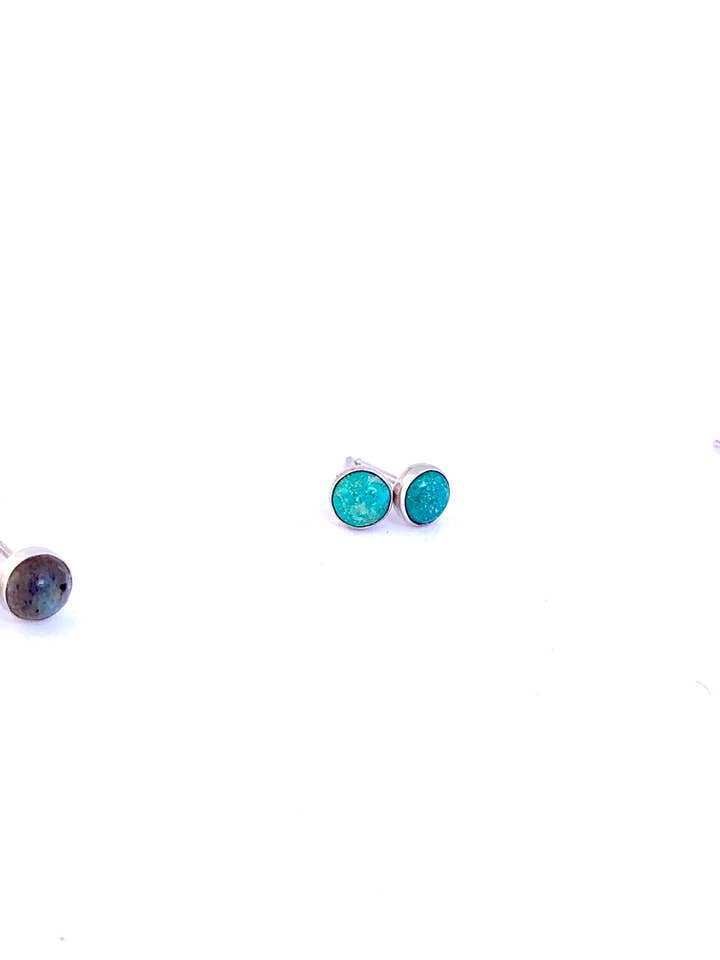 Tiny Stone Studs por atacado de Union Studio Metals