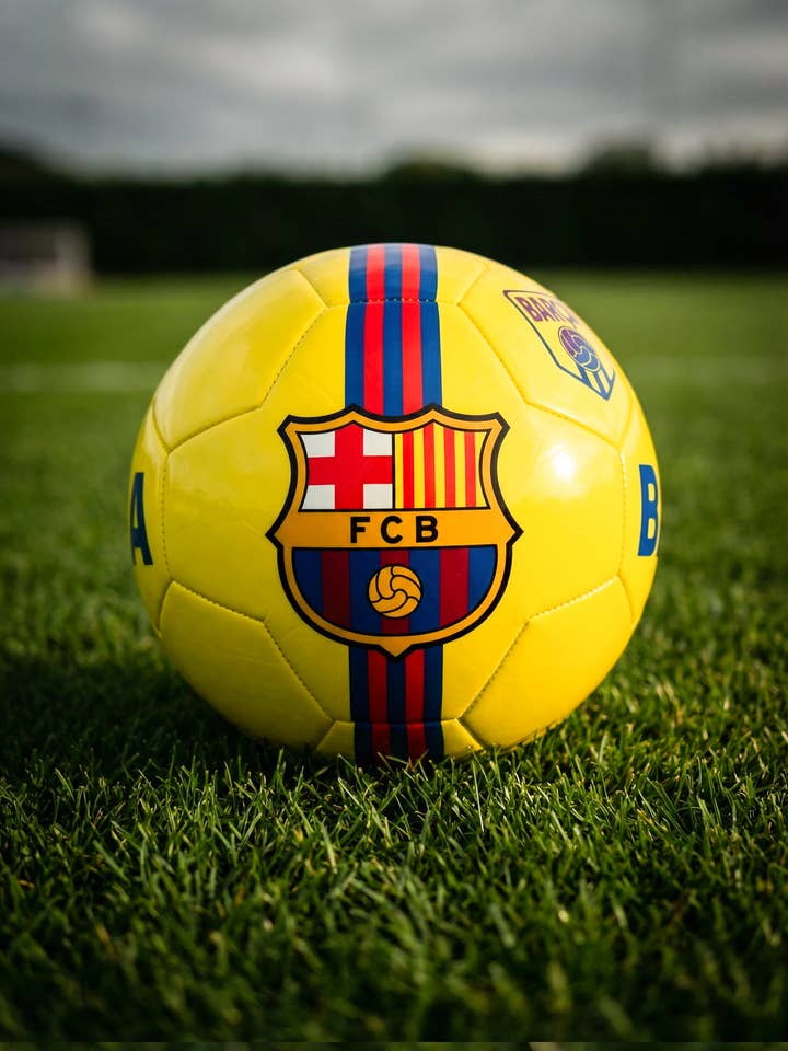 Pallone Giallo Fluorescente Grande FC Barcellona per la vendita all'ingrosso da parte di ANMA SPORT Productos Licenciados FC BARCELONA