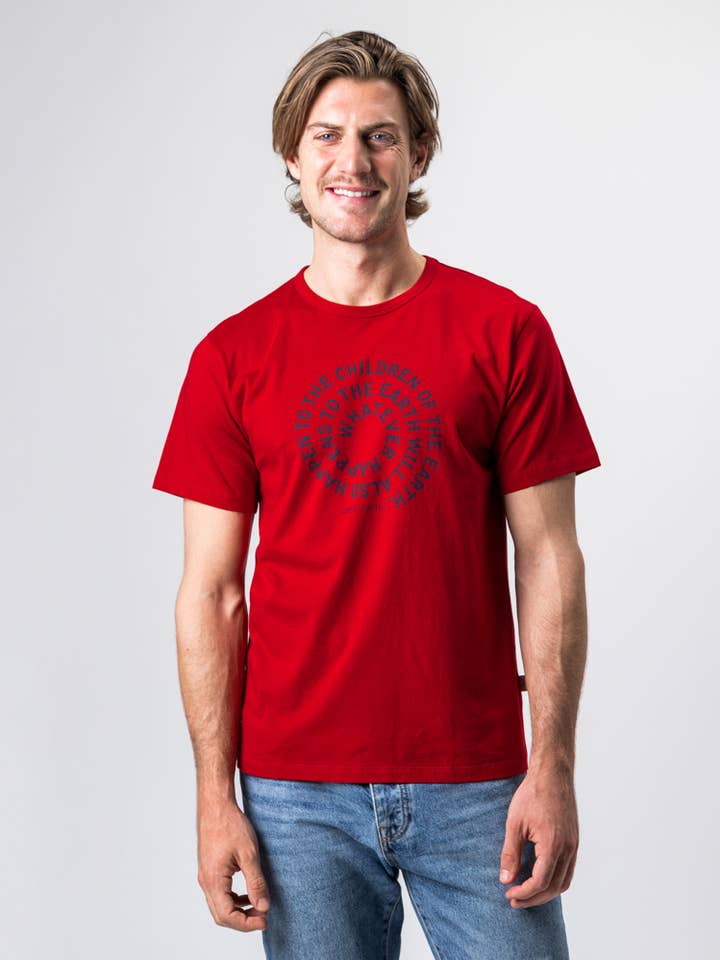 ØKOLOGISK BOMULDSSKJORTE MAND KAKO RØD FAIR TRADE for engroshandel hos Veraluna Sustainable Clothing