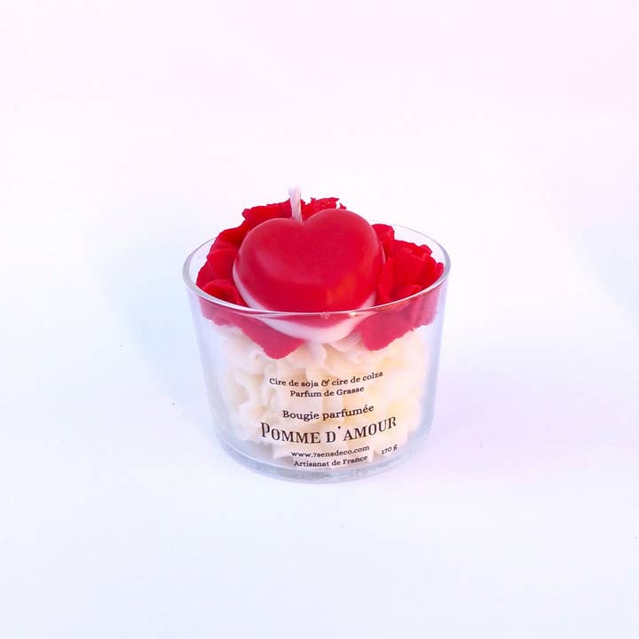 Gourmet candle with Candy Apple scent (L) for wholesale by 7 ème Sens
