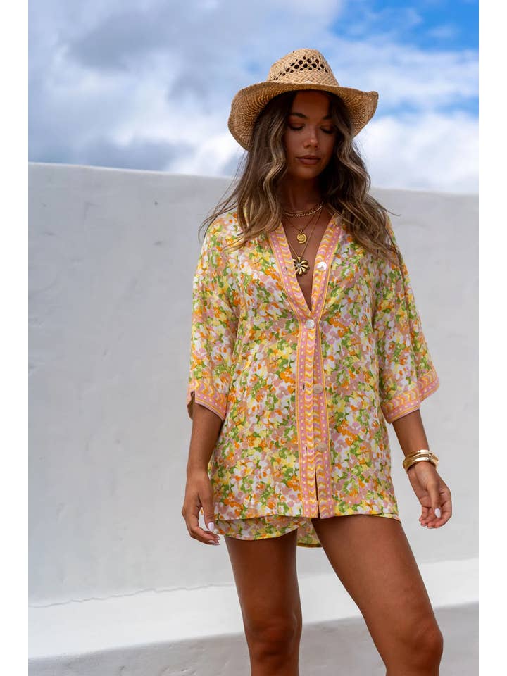 Barefoot Blonde Collection - Wholesale Buttoned-down shirt – Women's - Petal Shirt1