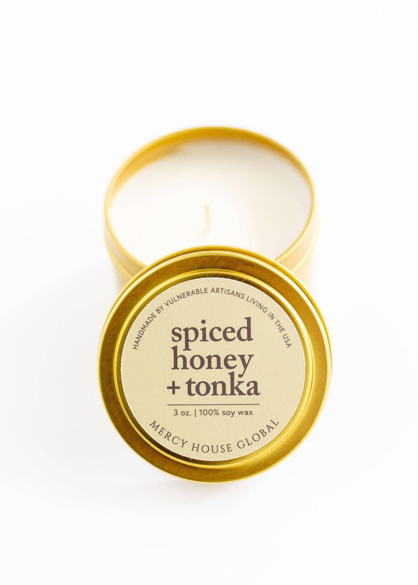 Mercy House Global - Venta al por mayor Velas en tarros - Vela de Miel Especiada y Tonka | Lata de 3 oz4