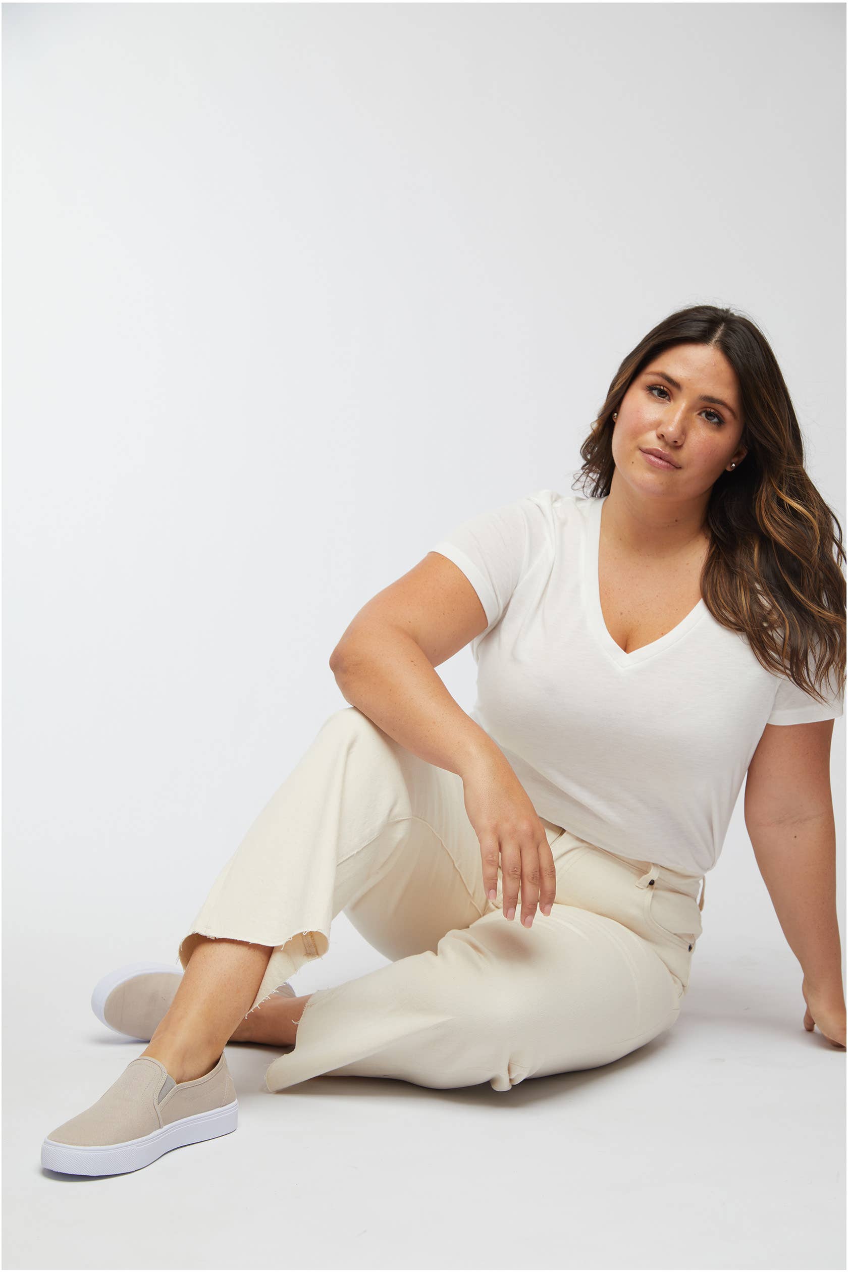 Oliver Logan - Wholesale Jeans - Women's - Aberdeen Ankle Crop High Rise Jean, Ecru 7