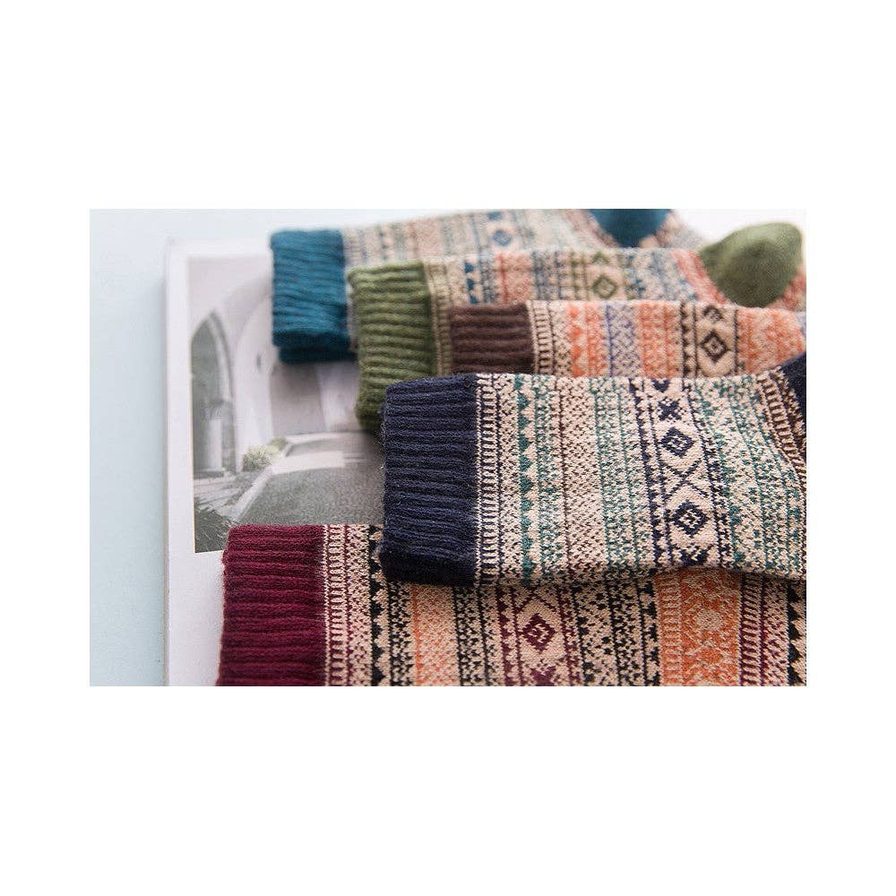 Plush Looks - Vendita all'ingrosso Calzini - Donna - Calzini caldi in lana spessa in stile etnico retrò3