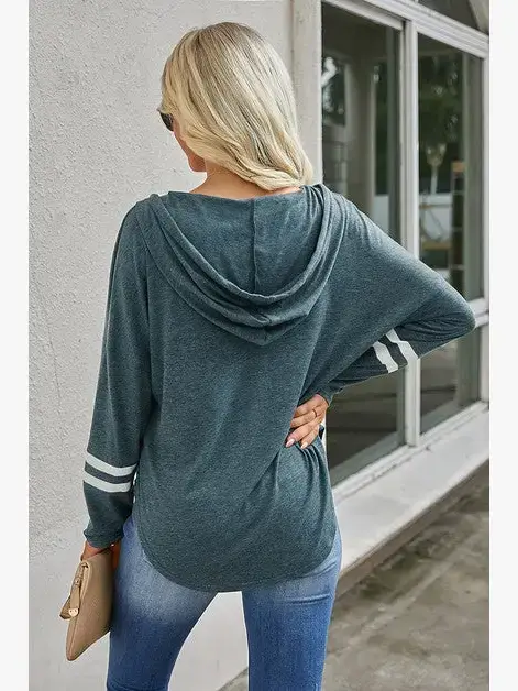 Supreme Fashion - Vendita all'ingrosso Felpa con cappuccio - Donna - Felpa con cappuccio ampia a maniche lunghe con cerniera.21