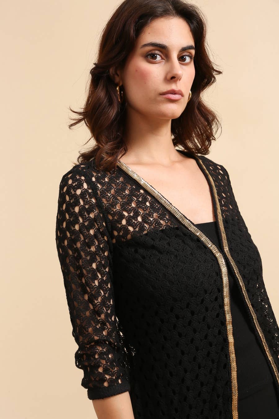 CHOKLATE PARIS – wholesale Pullovertröja - Dam – Väst med gyllene dekorativt virkat mönster - 80443-16