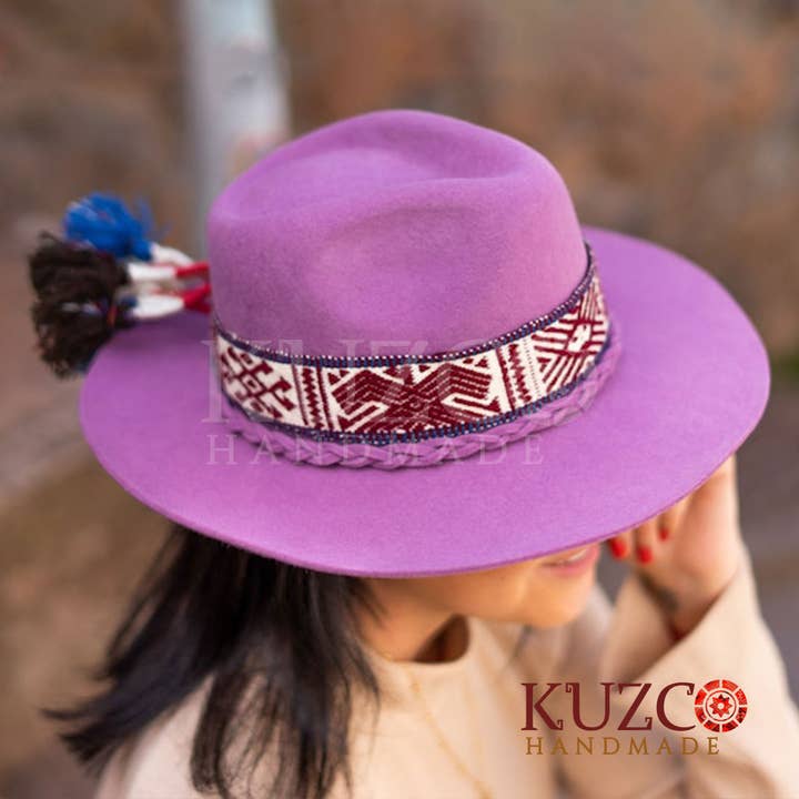 KuzcoHandmade - Vendita all'ingrosso Fedora - Donna - Cappello Fedora Andino Peruviano con Fascia Inka-Q'ero1