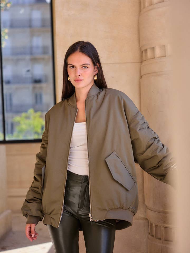 Bomber reversibile kaki/leopardo in finta pelliccia - Orice per la vendita all'ingrosso da parte di Orice