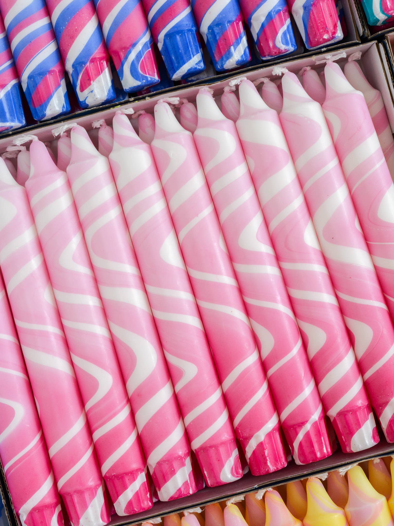 Nordtrice - Wholesale Tapered Candle/Candlestick - Summer Marble Candles - Pink3