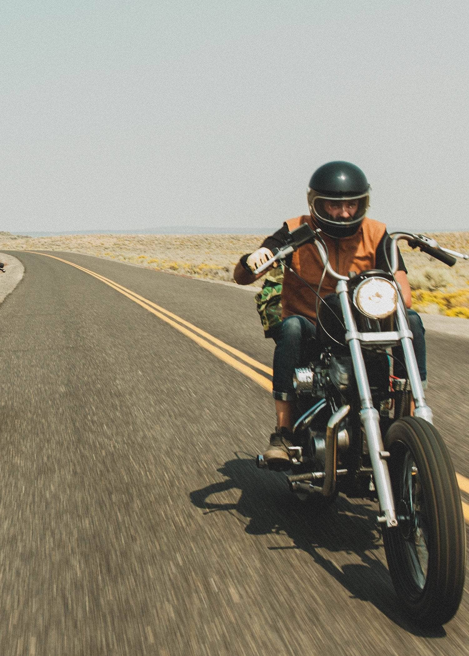 Iron & Resin - Wholesale Outerwear Vest - Men's - Highway Vest3