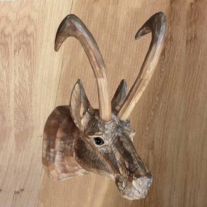 Painted chamois head for wholesale by LES SCULPTEURS DU LAC