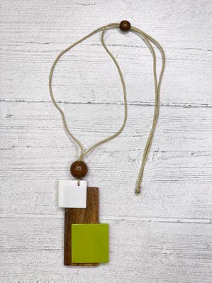 Colar de Madeira Chartreuse Alisha.D por atacado de LIOR / ALISHA D