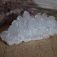 OnlineMineralen.nl - Wholesale Spiritual Stone/Crystal - Bergkristal geode clusters1