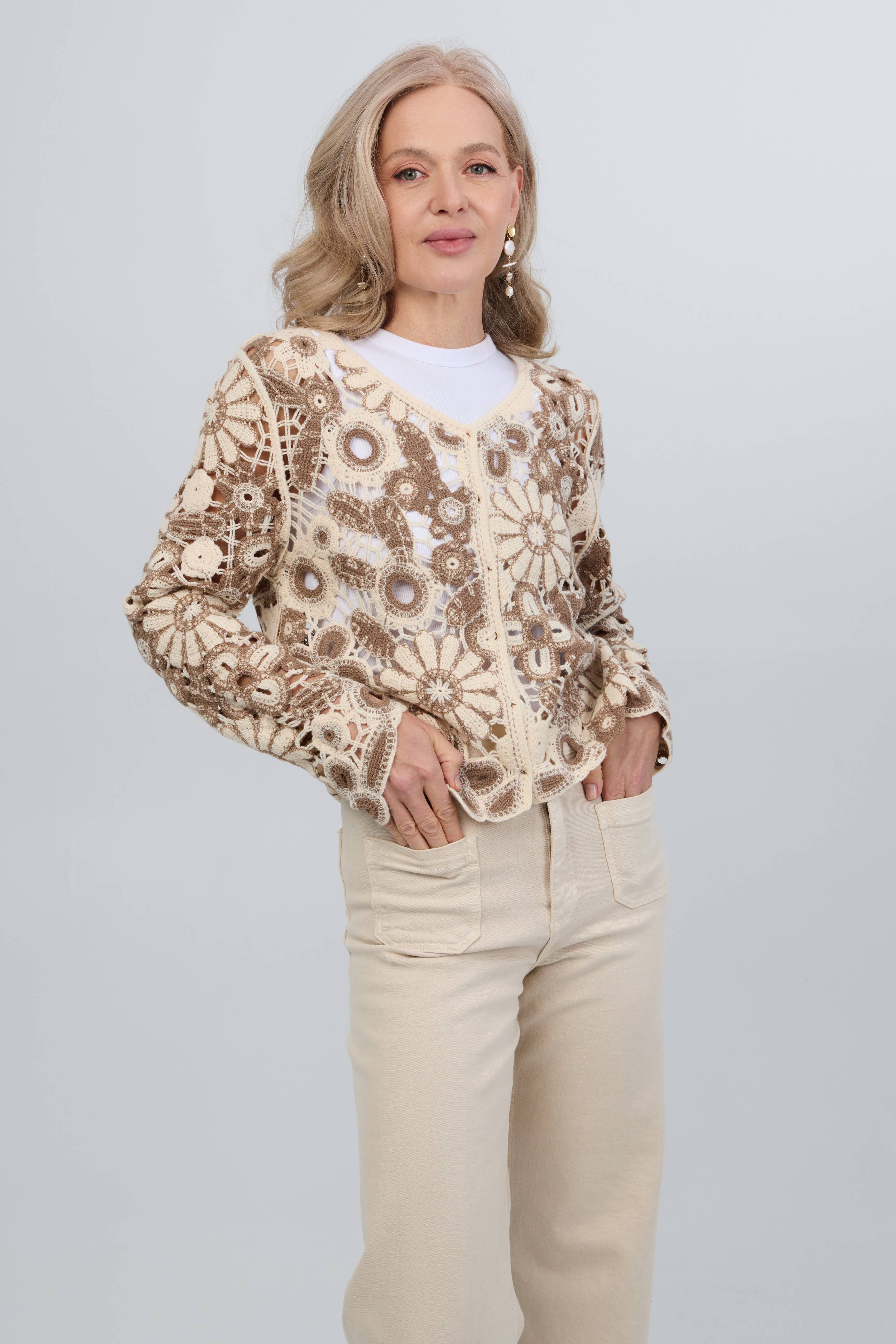 SAACHI – Großhandel Jacke – Damen – Bunter Häkel-Cardigan mit Blumenmuster, kurz geschnitten6