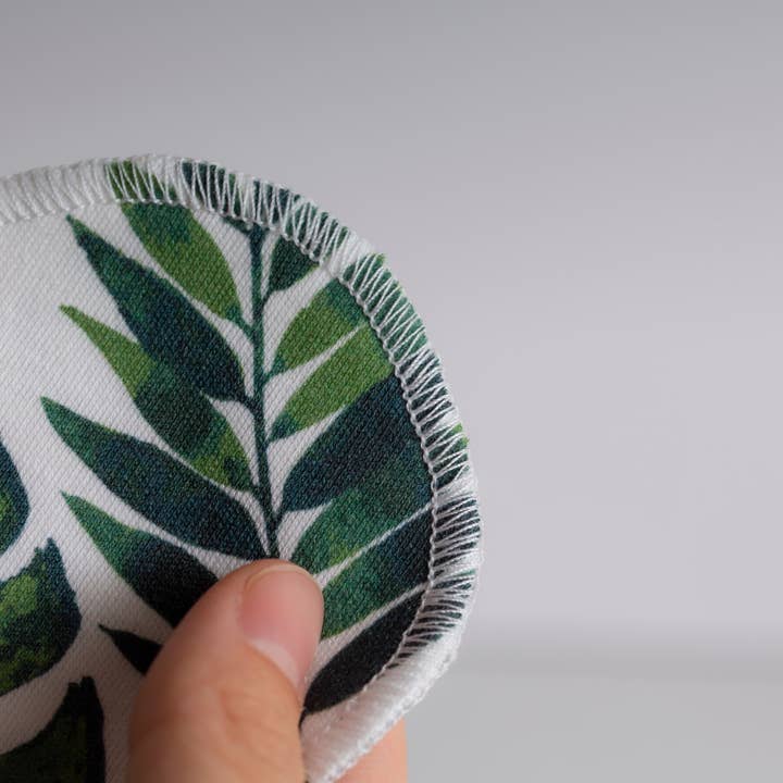 Well Beings Supply - Wholesale Cotton pad - Cotton Facial Rounds | Set of 7 + Wash Bag | Leafy Monstera3