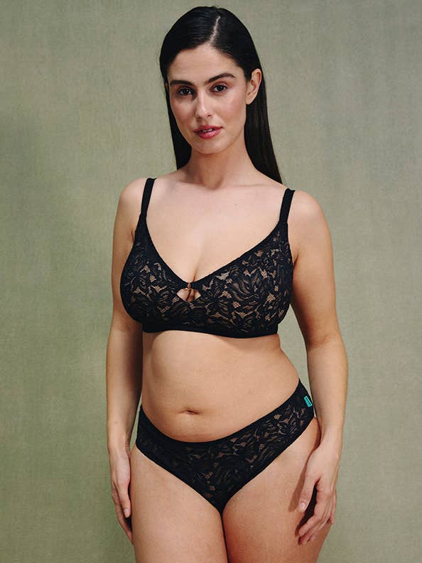 Trekant Selina++ - Genanvendt Blonde - Sort-Ebenholt for engroshandel hos Mina Storm