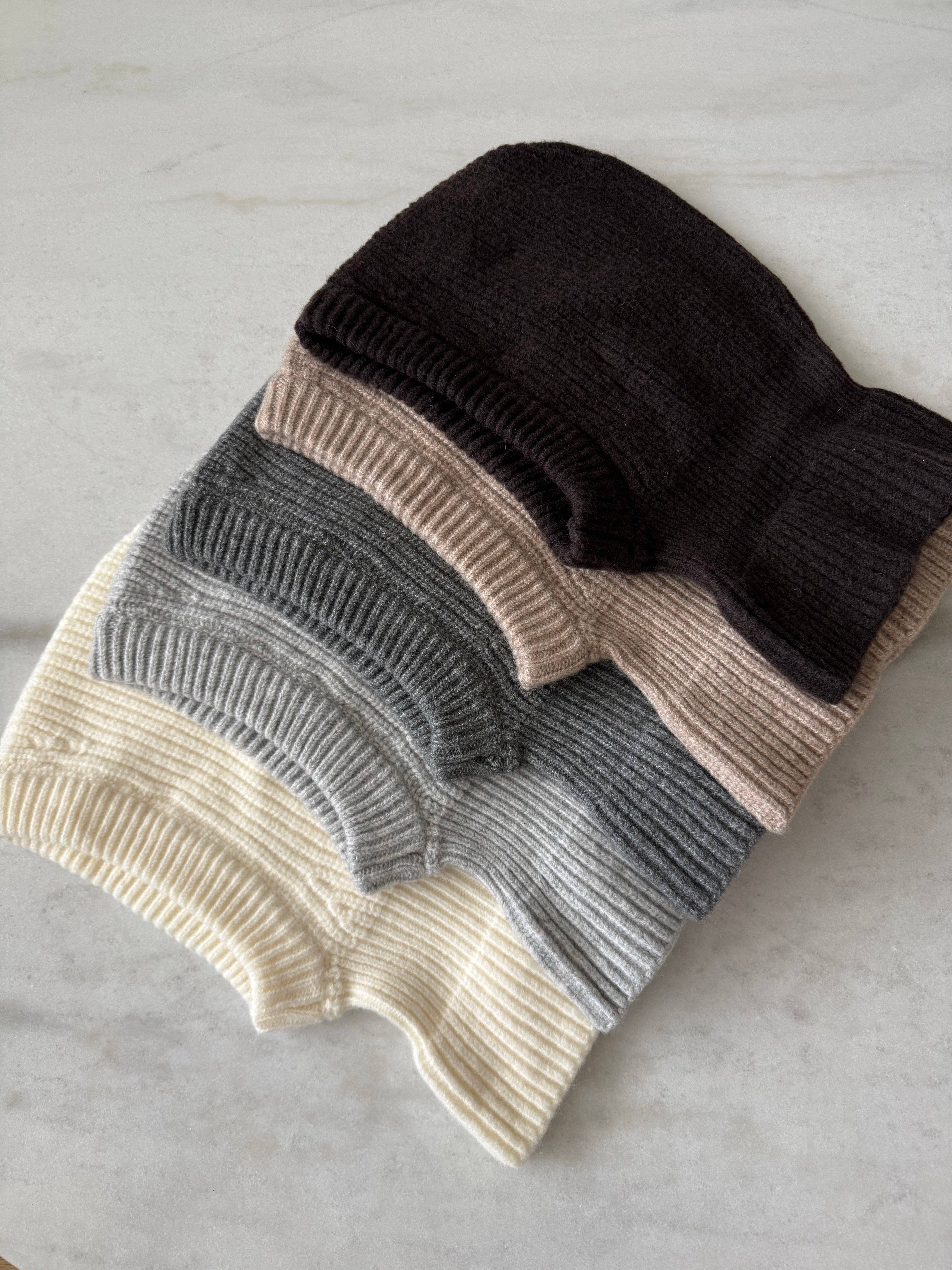 Billy Bamboo – Großhandel Sturmhaube – Damen – CHUNKY RIB FUZZY BALACLAVA - Anfang Januar10