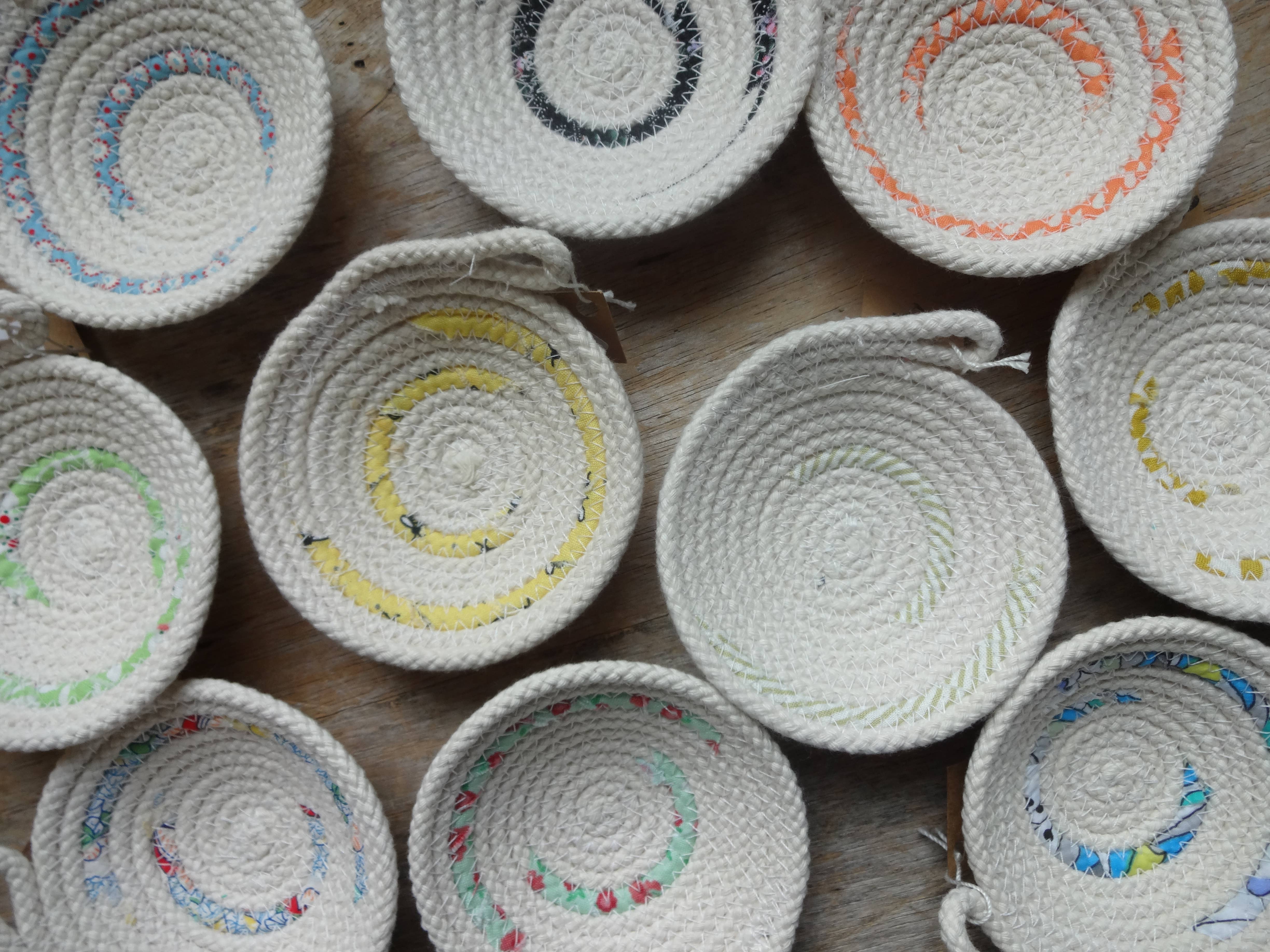 The Foxes Tail - Wholesale Decorative Plate/Dish/Bowl - Fabric Wrapped Cotton Rope Bowl: Small3