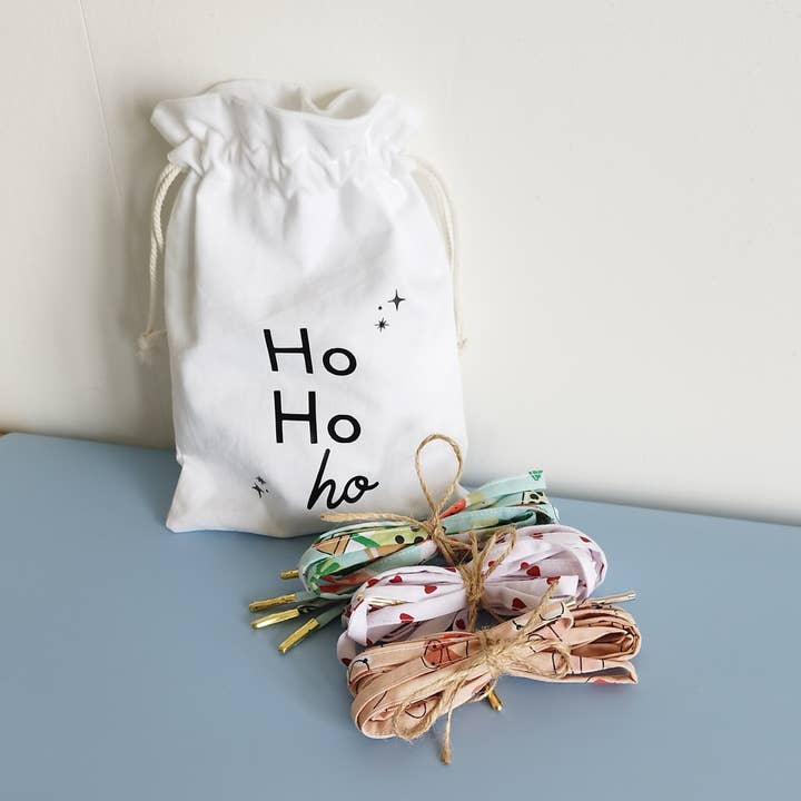 Maison Alice - Wholesale Shoelaces - Women's - Gift box with 3 fabric laces + Christmas pouch1