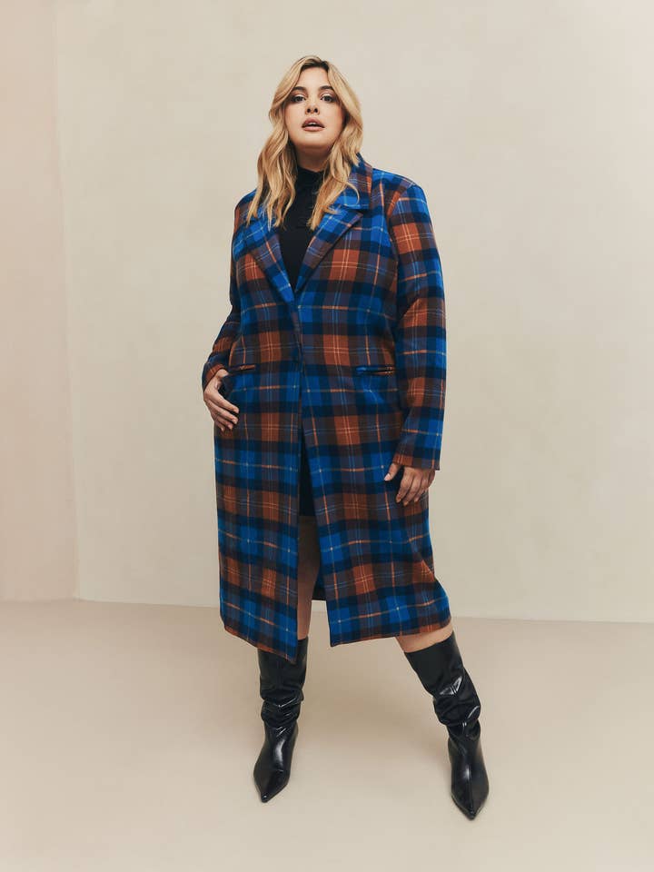 Hilary MacMillan - Wholesale Peacoat - Women's - Plaid Overcoat0