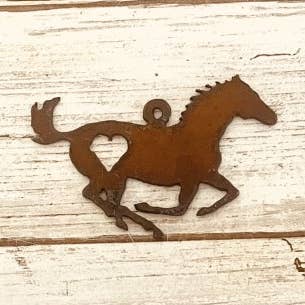 Universal Ironworks USA - Vente Breloques/médailles personnalisées - Pendentif Breloque Western Cheval Courir avec Coeur0