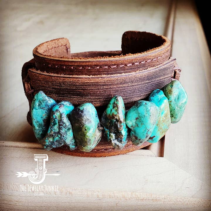 The Jewelry Junkie - Vendita all'ingrosso Bracciale a polsino - Bracciale Largo in Vera Pelle con Ampia Fascia in Turchese Naturale