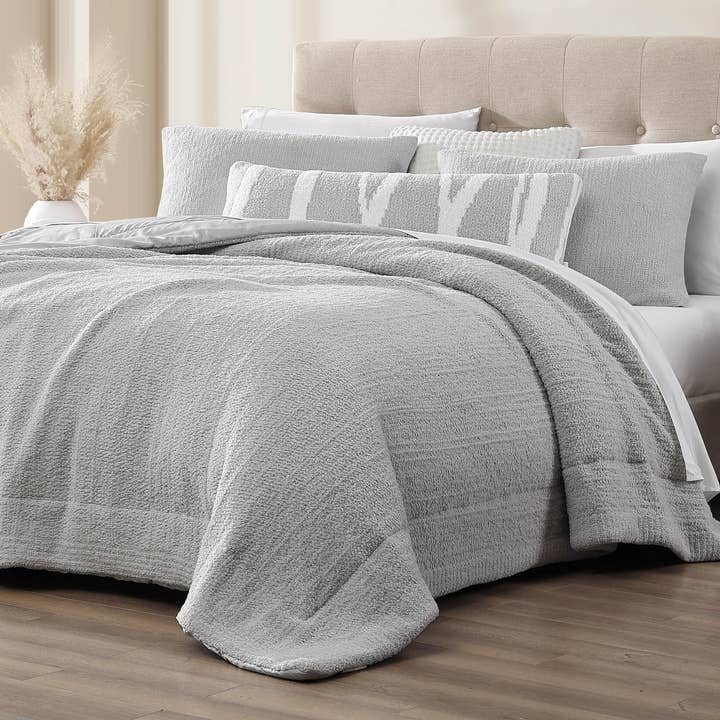Sunday Citizen - Wholesale Down Comforter - Snug Cooling Comforter