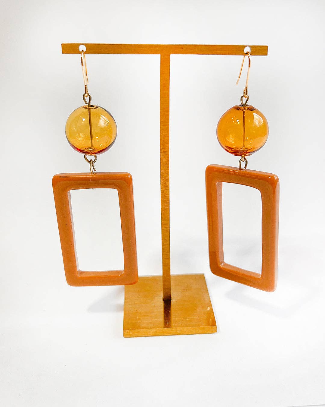 cukimber - Wholesale Dangle Earrings - The Neutrals - Daphne Earrings in Tan