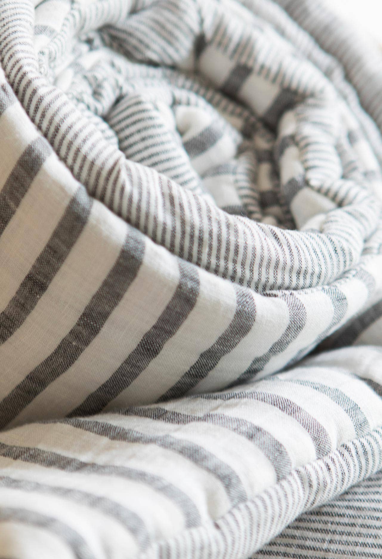 Gabrielle Paris - Wholesale Coverlet - Washed Linen Striped Duvet2