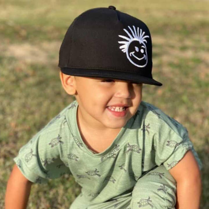 SALDI FINALI - Cappellino Trucker Nero con Logo per Bambini per la vendita all'ingrosso da parte di Knuckleheads Clothing