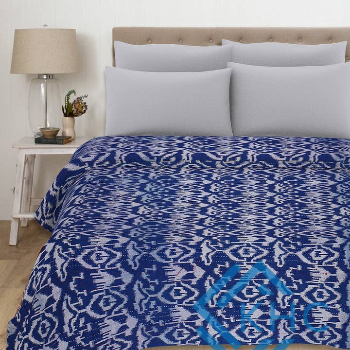 Colcha de algodón hecha a mano azul con estampado ikat para venta al por mayor de KHC
