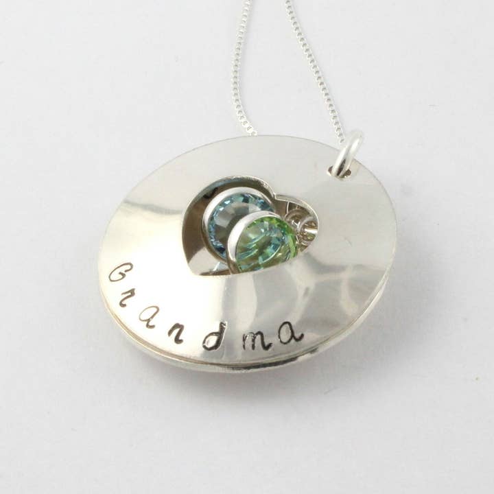 Medaglione a Cuore in Argento Sterling con Pietra Portafortuna Personalizzata per la vendita all'ingrosso da parte di The Silver Diva