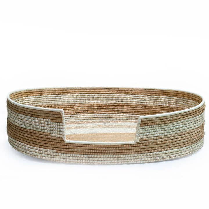 Hai Handcrafted Raffia Pet/Dog Bed for wholesale by Mysky pets and decor by idacbc llc