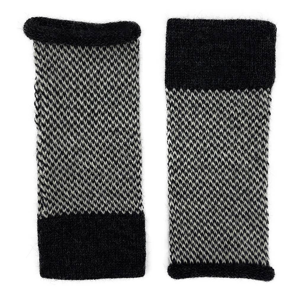 SLATE + SALT - Wholesale Gloves - Women's - Midnight Interwoven Alpaca Gloves1