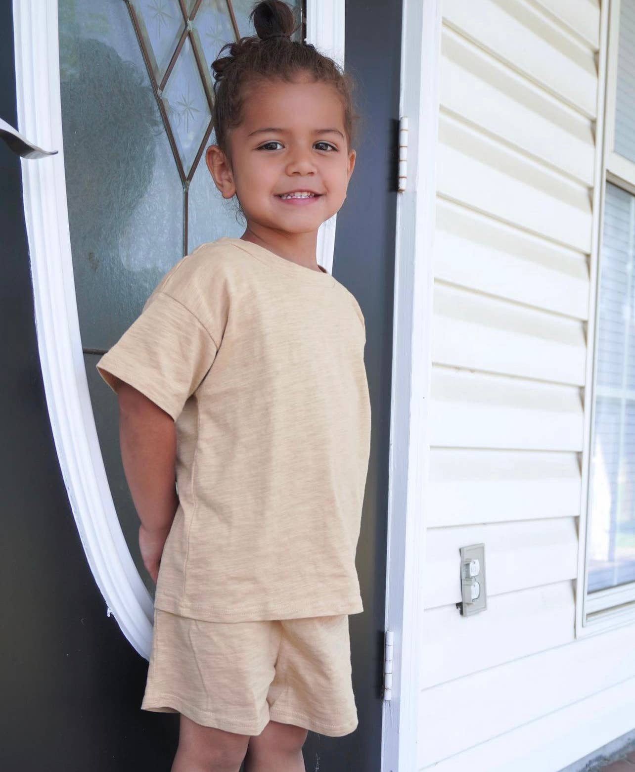 Little Organic Co - Wholesale Lounge Set - Kids - Baby organic Short Sleeve kids Lounge set 12