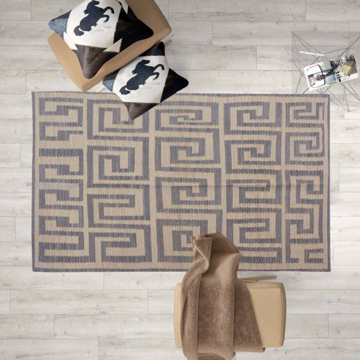 Moderner dunkelgrauer Kelim Teppich für den Großhandel von Fybernots