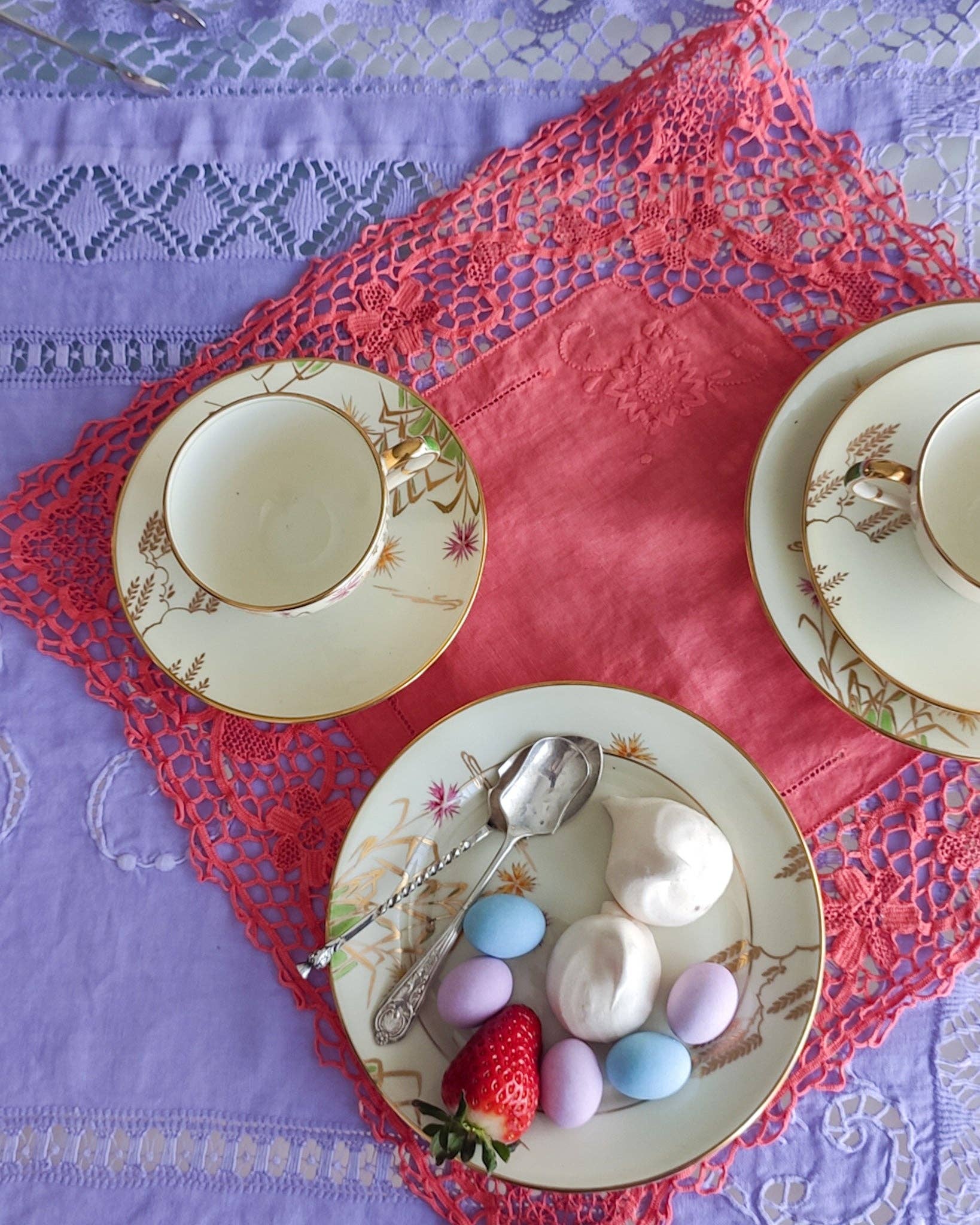 Heyfoo - Wholesale Placemat - Set of three doilies with coral burano lace9