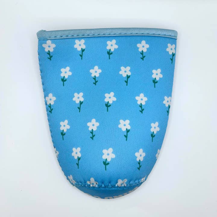 Sun and Mind Co. - Wholesale Drink Huggers & Koozies - Blue and White Flower Field Iced Coffee Drink Sleeve2