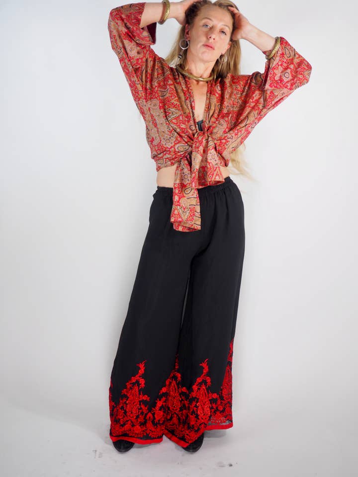 Vagabond Ibiza - Wholesale Kimono - Women's - The Kardash Kimono Mid-Length – Upcycled Vintage Sari Kimono25