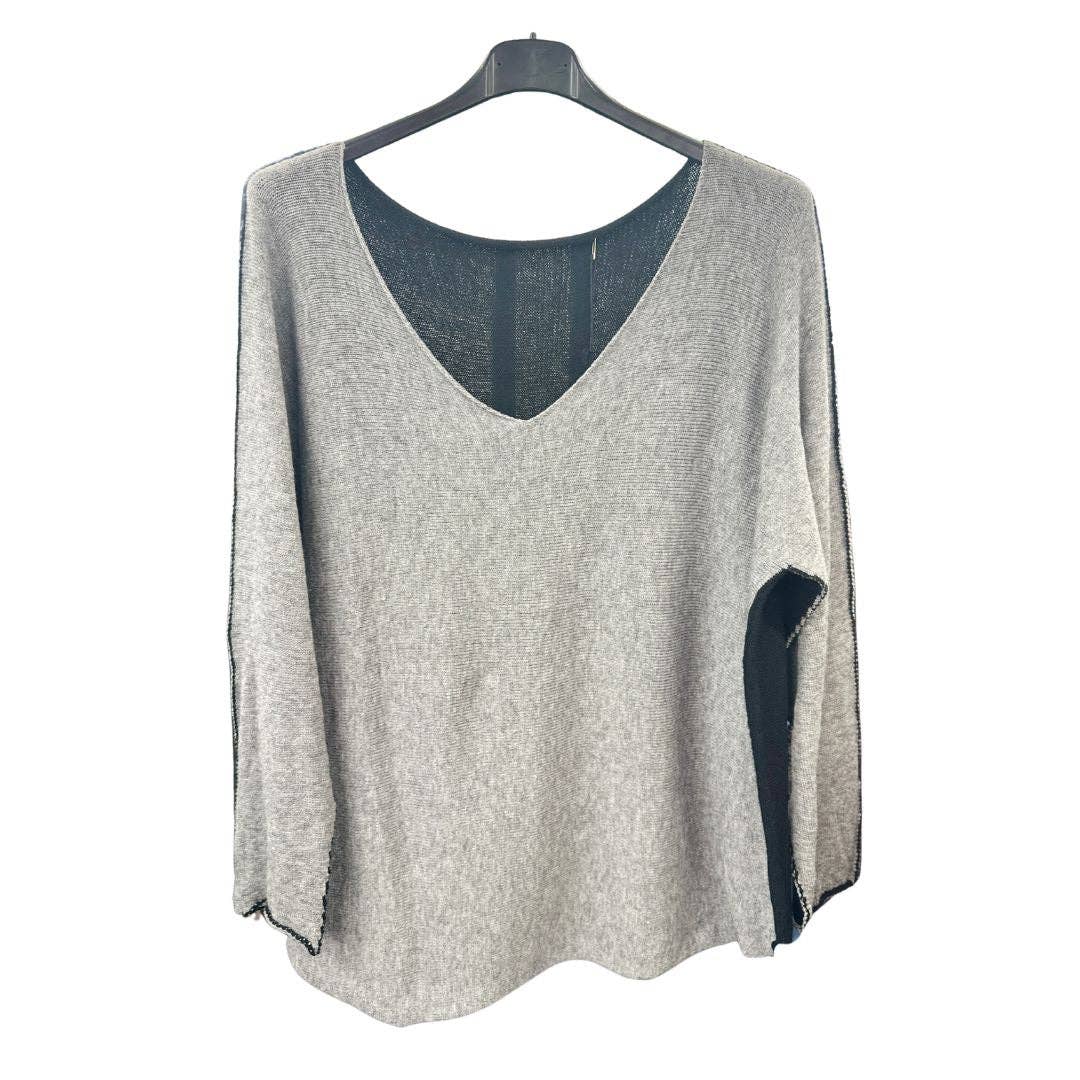 Miss Bold – wholesale Knit top – Women's – Italian Soft Knit Contrast Colour V Neck Jumper Top3