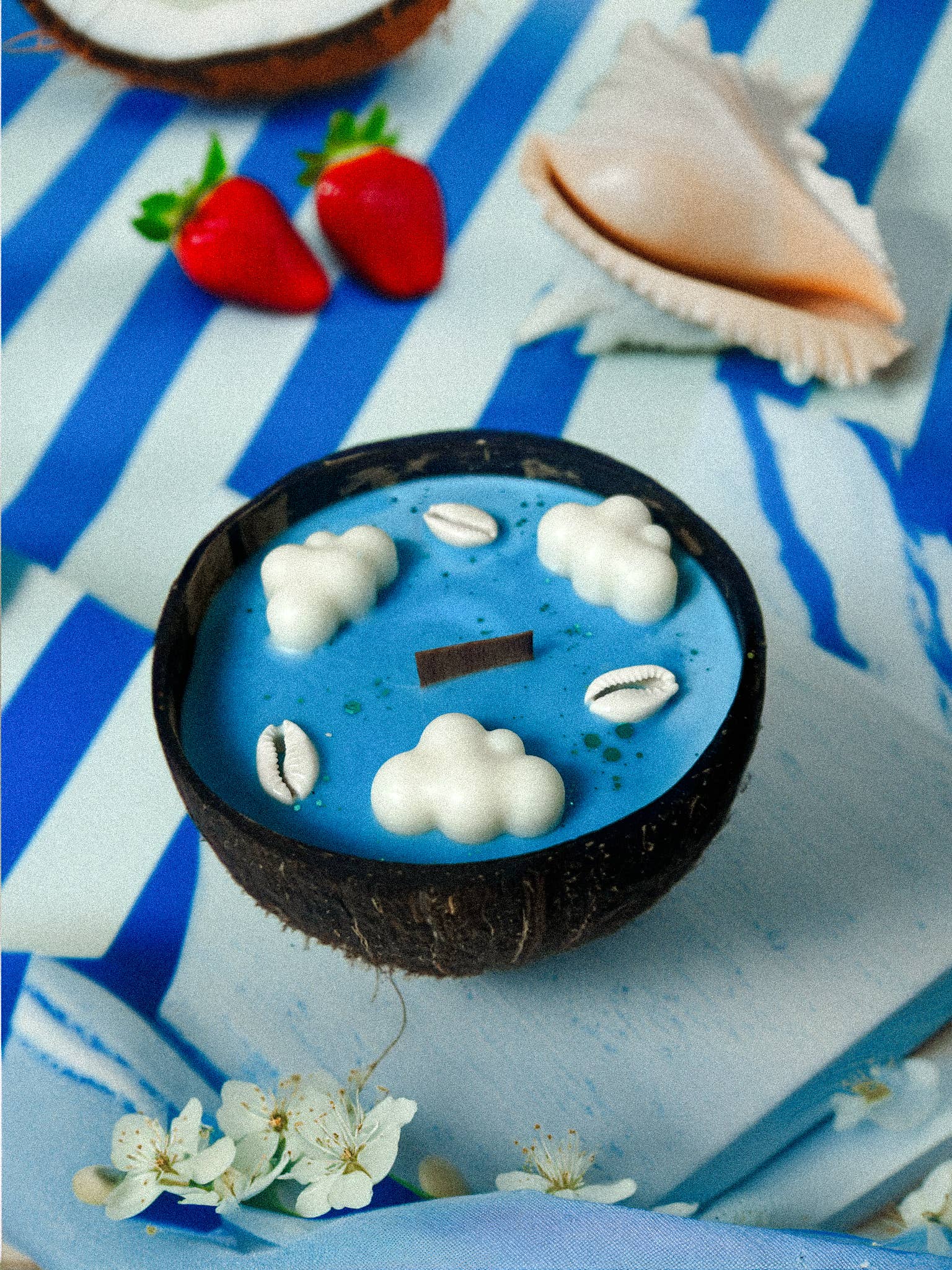 Surfing Road - Wholesale Novelty Candle - Coconut candle Mykonos dream: strawberry, coco et vanilla1