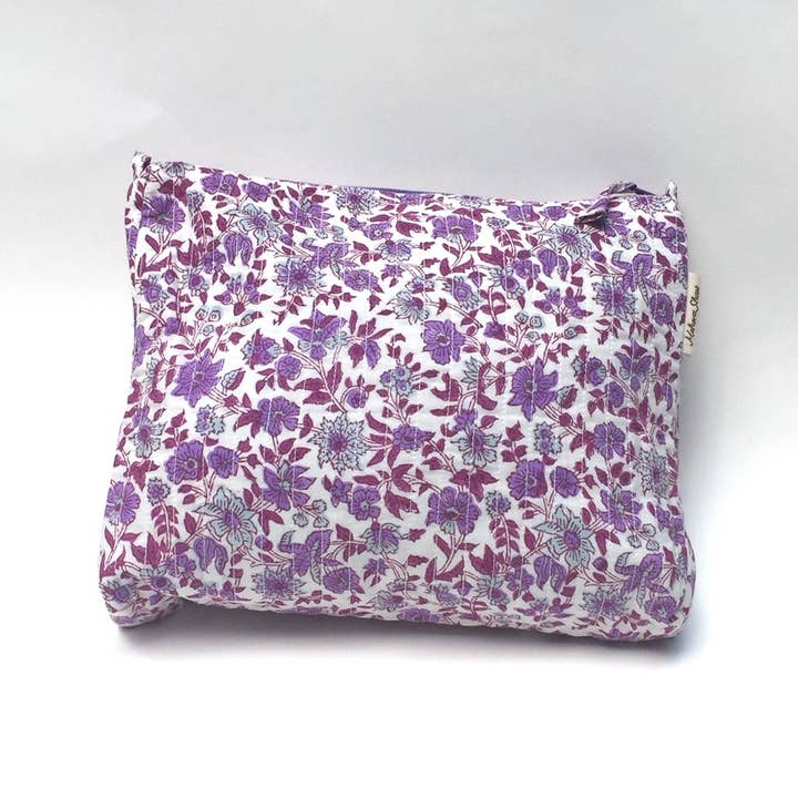 Mehera Shaw – wholesale Make-up/cosmetic bag – Cosmetics Bag - Compact - Quilted Hand Block Print Cotton17
