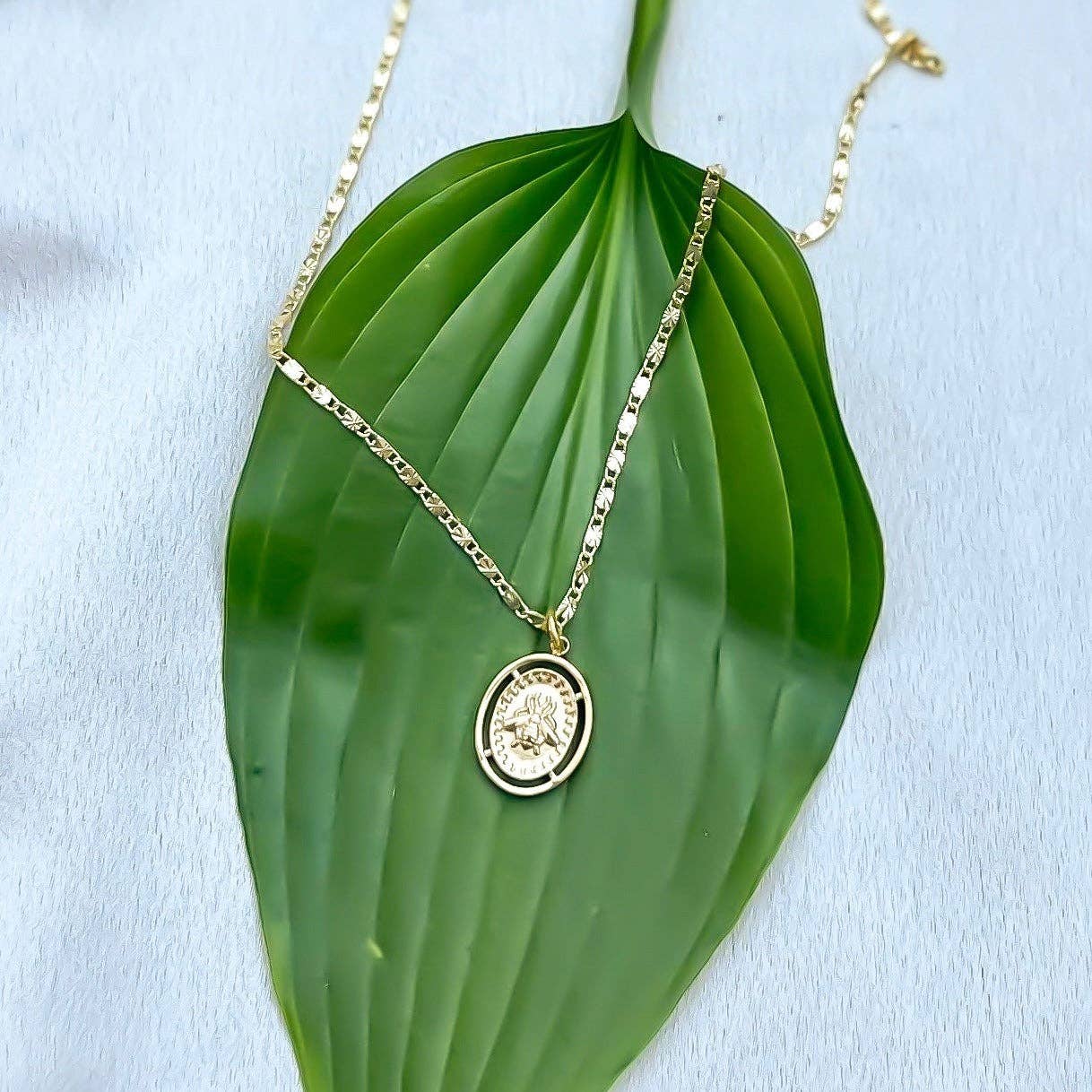 Natalie Clare Collections - Wholesale Pendant/Charm Necklace - Golden Bee Signet Necklace2