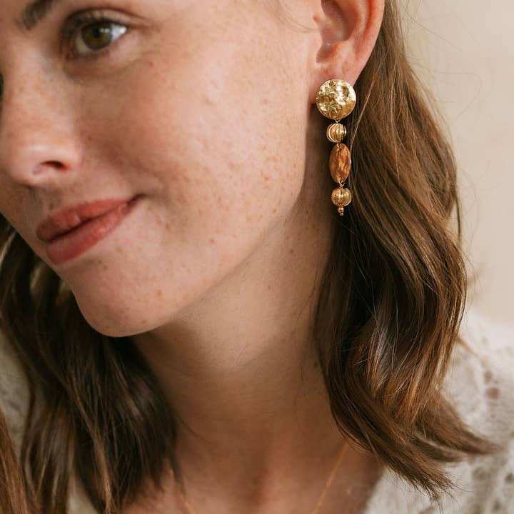 Un de ces Quatre - Wholesale Dangle Earrings - Felicity Loops3